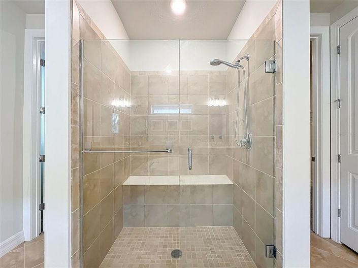 Image No.41-5 Bed House for sale