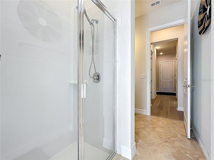 Image No.44-5 Bed House for sale