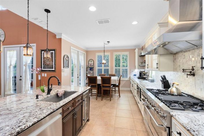 Image No.12-4 Bed House for sale