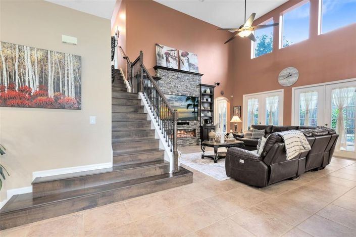 Image No.8-4 Bed House for sale