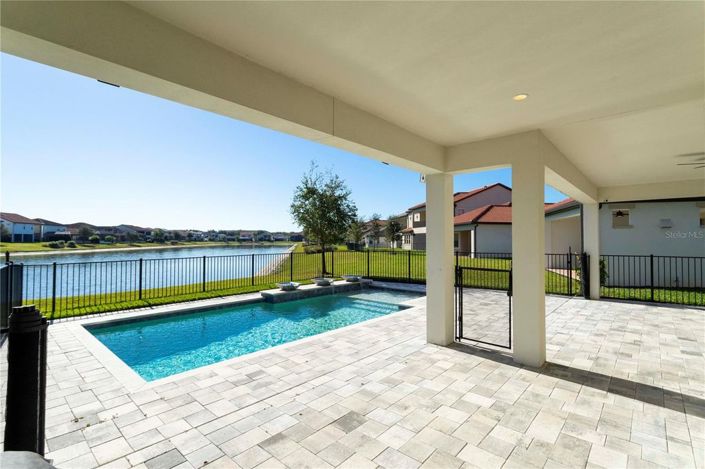 Image No.38-5 Bed House for sale