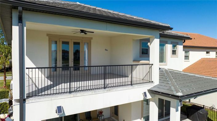 Image No.8-5 Bed House for sale