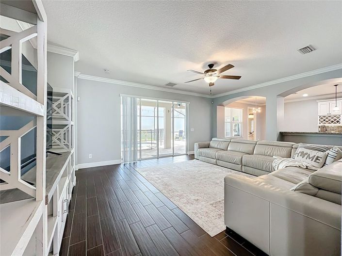 Image No.14-5 Bed House for sale