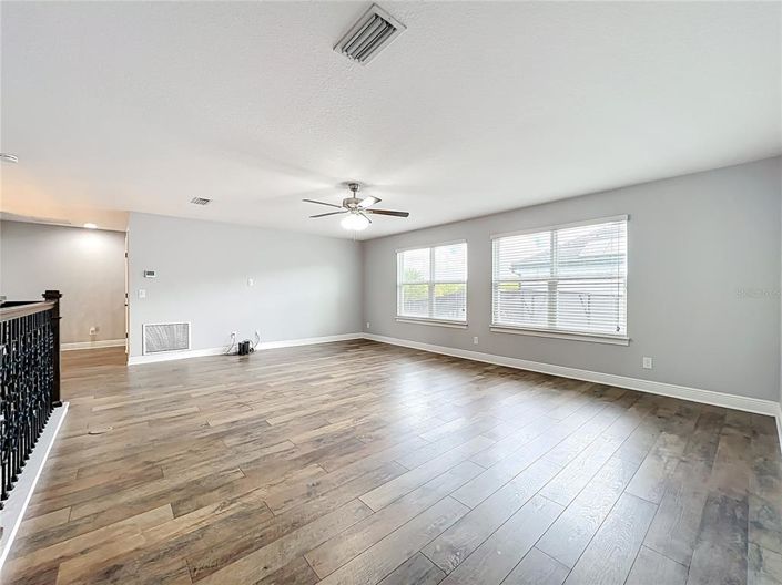 Image No.18-5 Bed House for sale