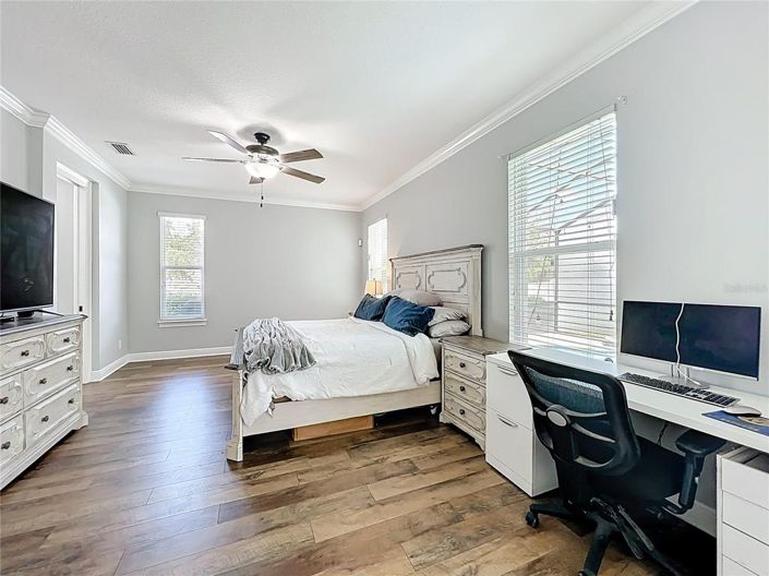 Image No.38-5 Bed House for sale