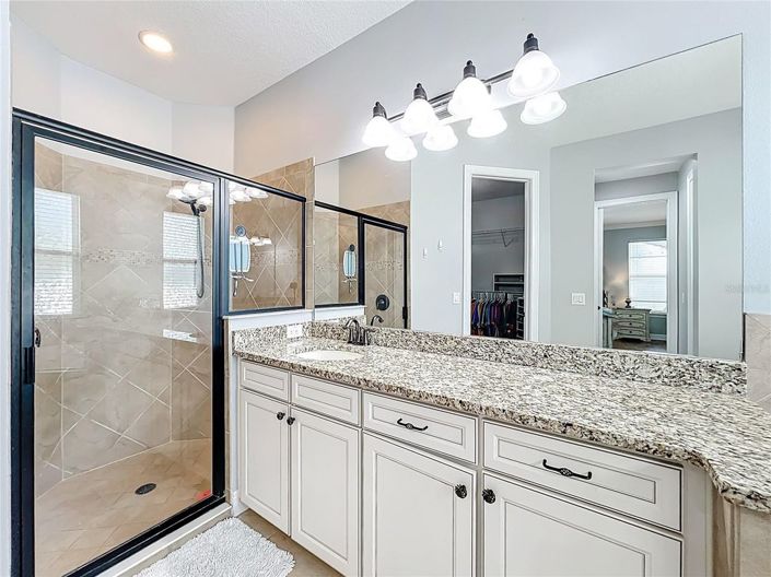 Image No.39-5 Bed House for sale