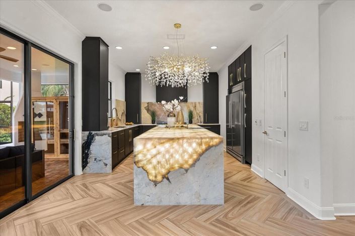 Image No.32-4 Bed House for sale