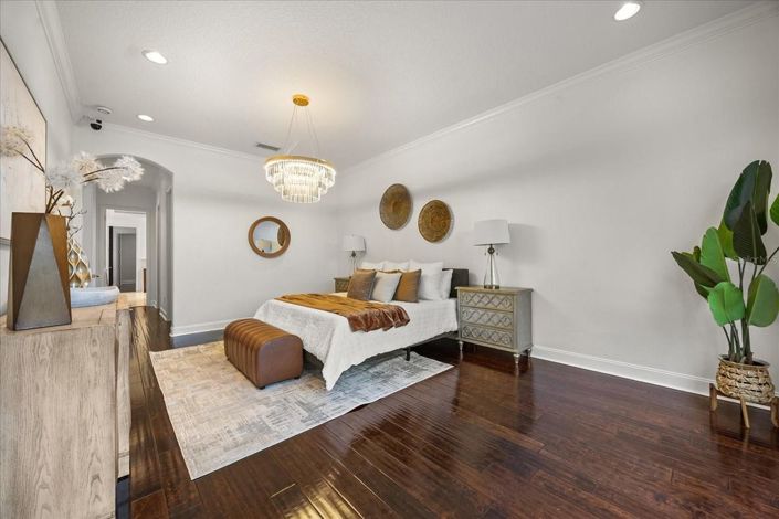 Image No.40-4 Bed House for sale