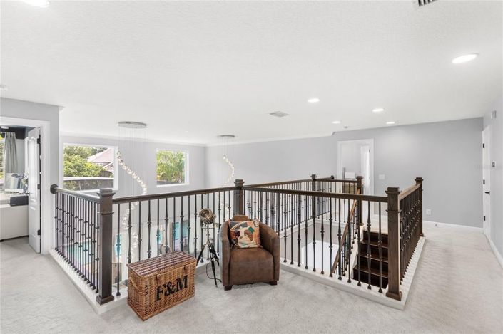 Image No.30-6 Bed House for sale