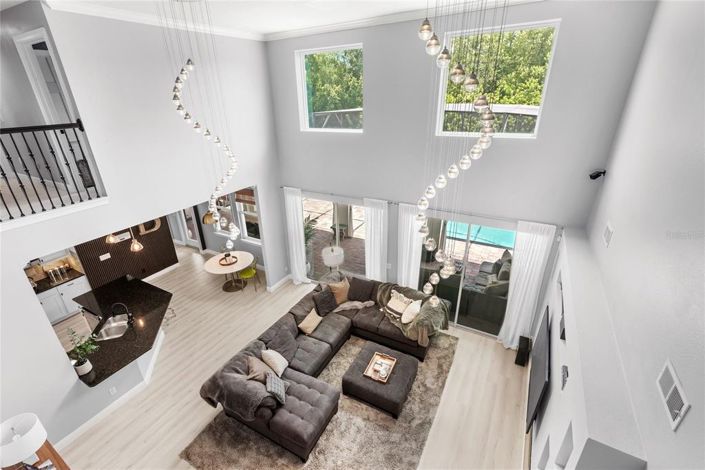 Image No.31-6 Bed House for sale