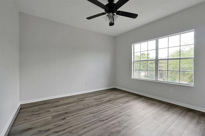 Image No.22-5 Bed House for sale