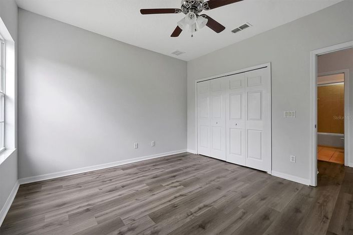 Image No.23-5 Bed House for sale