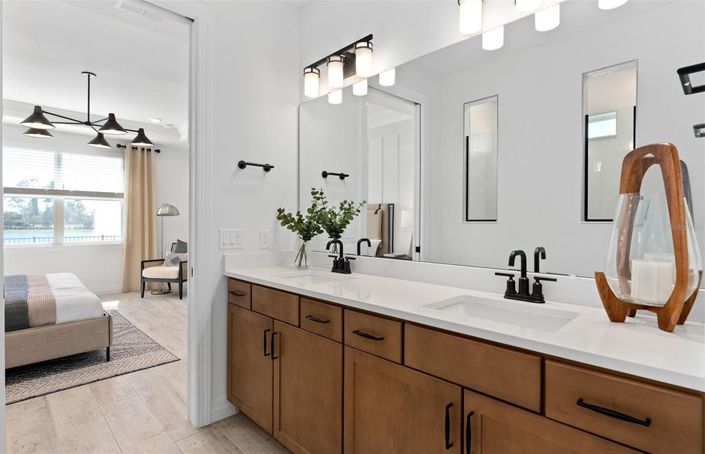 Image No.24-4 Bed House for sale