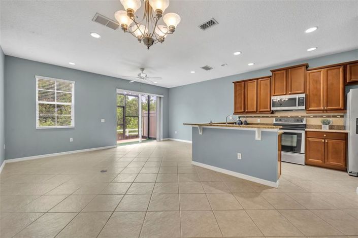 Image No.10-3 Bed Townhouse for sale