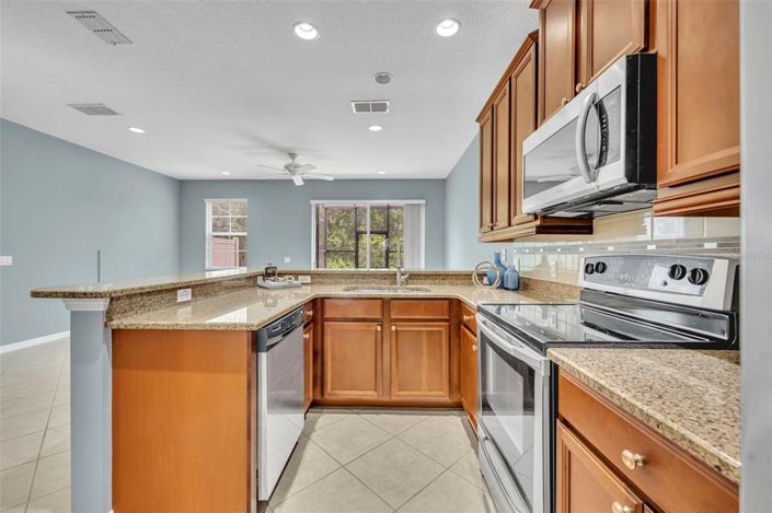 Image No.17-3 Bed Townhouse for sale