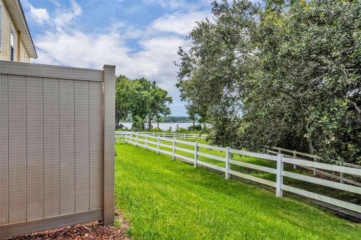 Image No.28-3 Bed Townhouse for sale