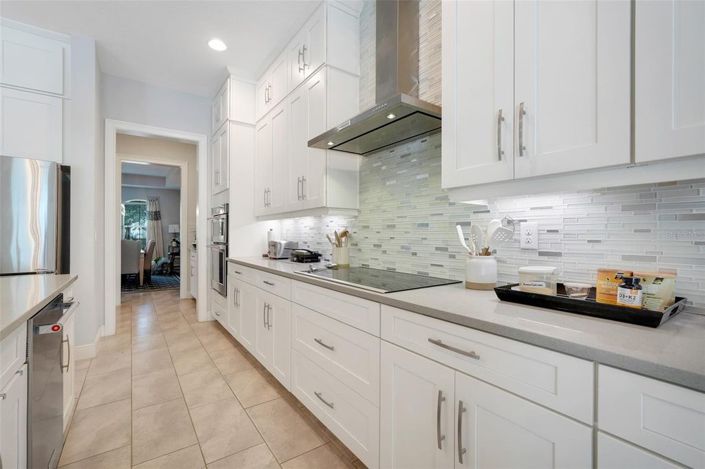 Image No.24-6 Bed House for sale