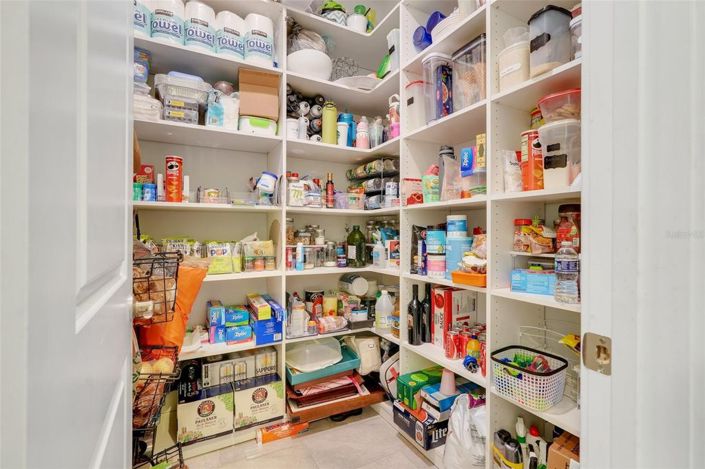 Image No.27-6 Bed House for sale