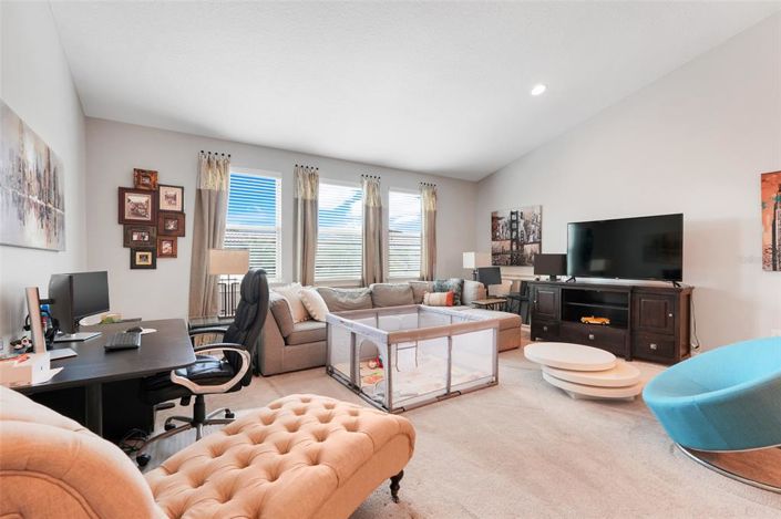 Image No.33-6 Bed House for sale