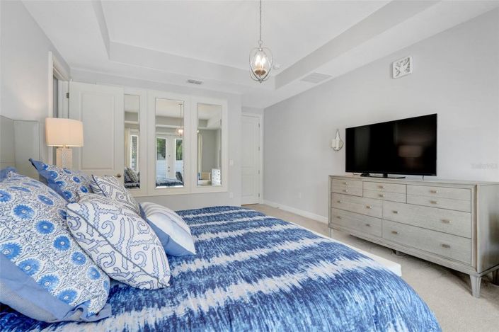 Image No.35-6 Bed House for sale