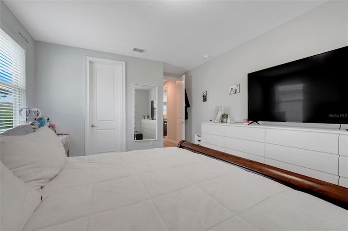 Image No.40-6 Bed House for sale