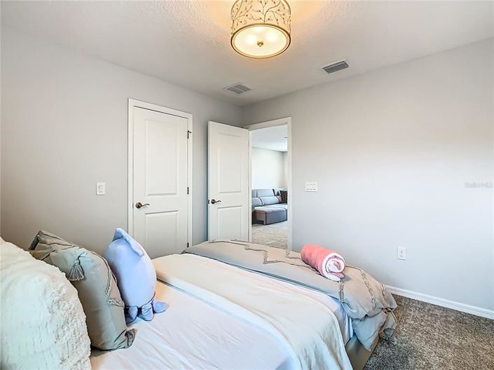 Image No.52-5 Bed House for sale