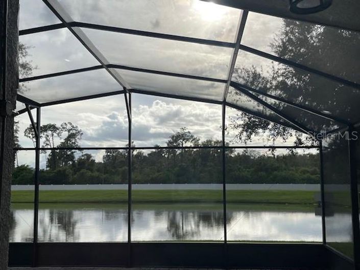 Image No.2-4 Bed House for sale