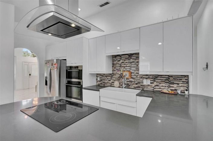 Image No.7-4 Bed House for sale