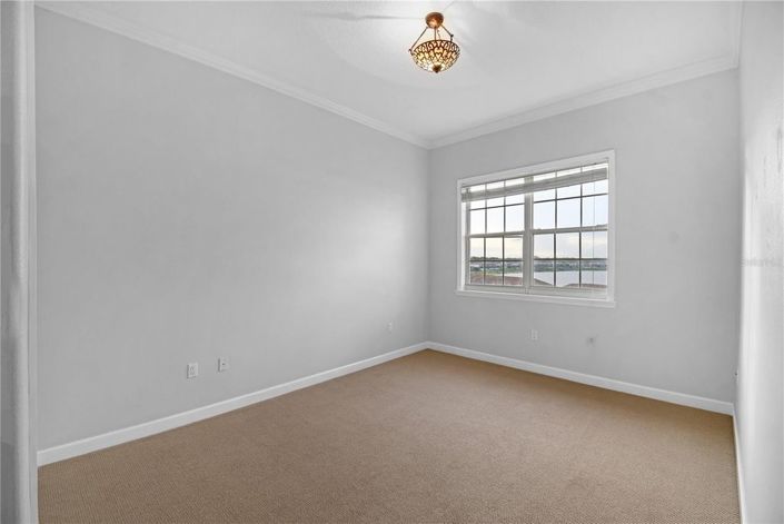 Image No.31-3 Bed Townhouse for sale