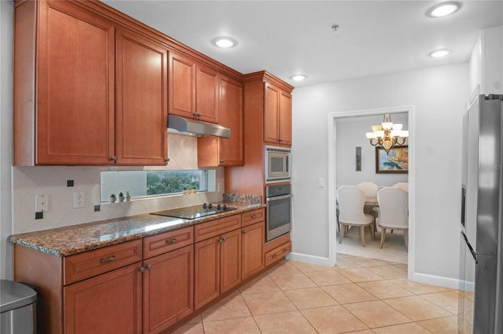 Image No.10-3 Bed Townhouse for sale