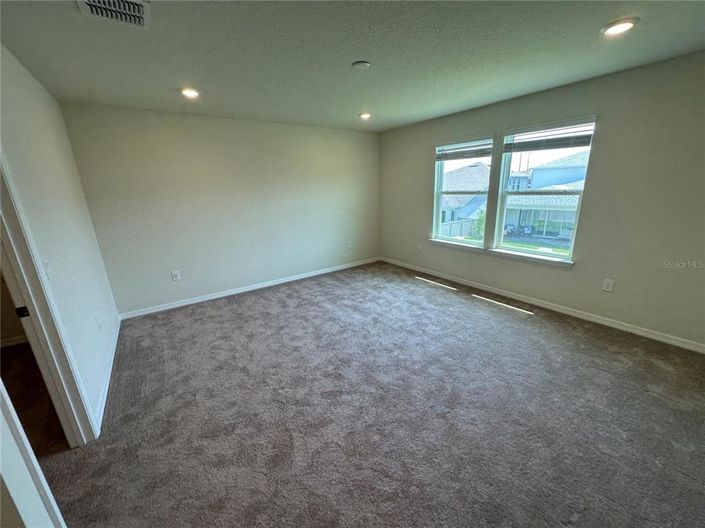 Image No.40-5 Bed House for sale