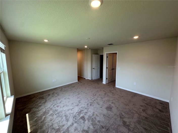 Image No.45-5 Bed House for sale