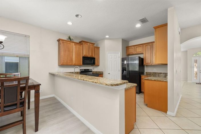 Image No.5-4 Bed House for sale