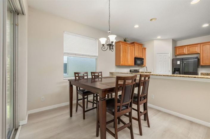 Image No.6-4 Bed House for sale