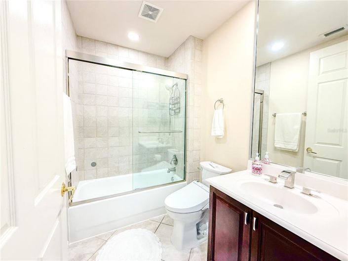 Image No.12-3 Bed Apartment for sale