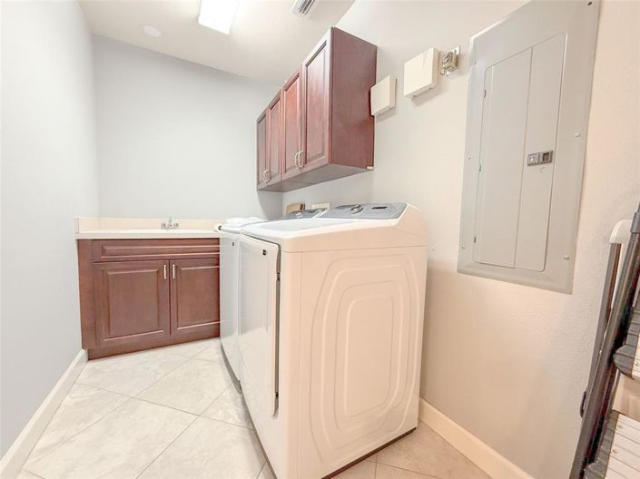 Image No.20-3 Bed Apartment for sale