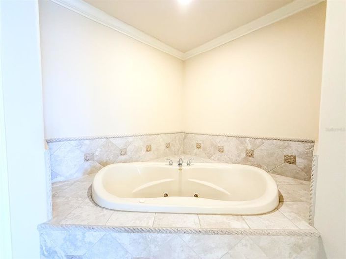 Image No.37-3 Bed Apartment for sale