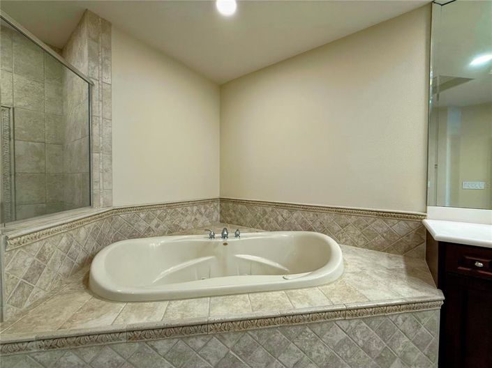 Image No.52-3 Bed Apartment for sale