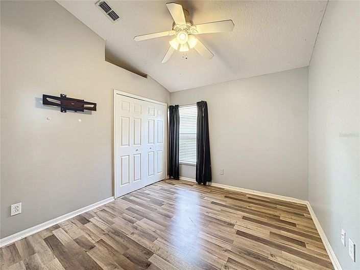 Image No.19-4 Bed House for sale