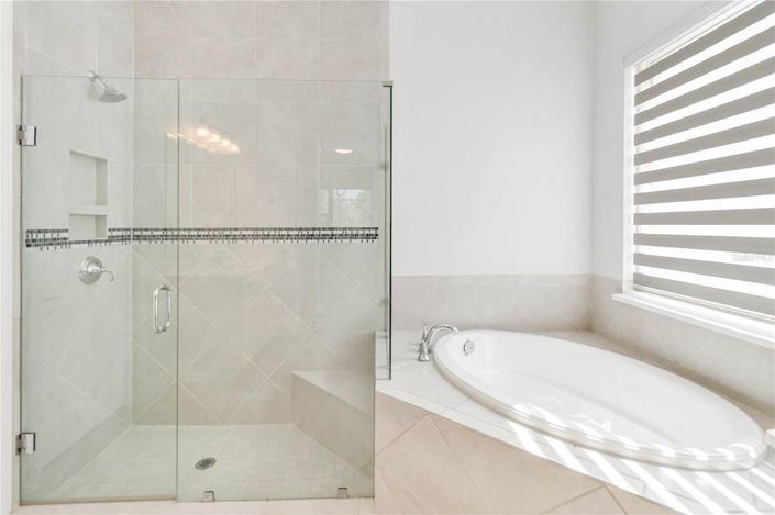 Image No.26-5 Bed House for sale