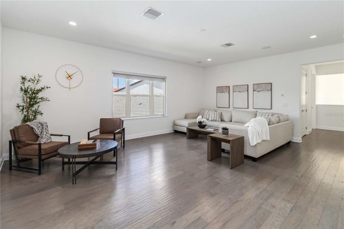 Image No.31-5 Bed House for sale