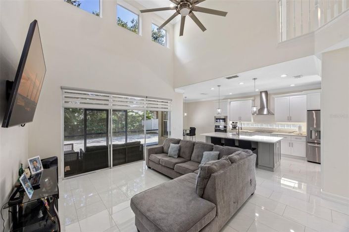 Image No.17-5 Bed House for sale