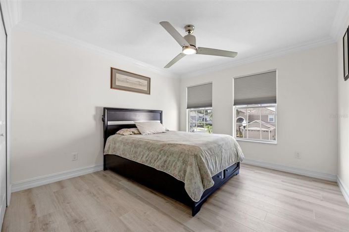 Image No.24-5 Bed House for sale