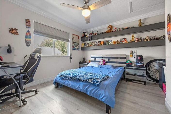 Image No.25-5 Bed House for sale