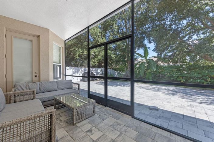 Image No.28-5 Bed House for sale