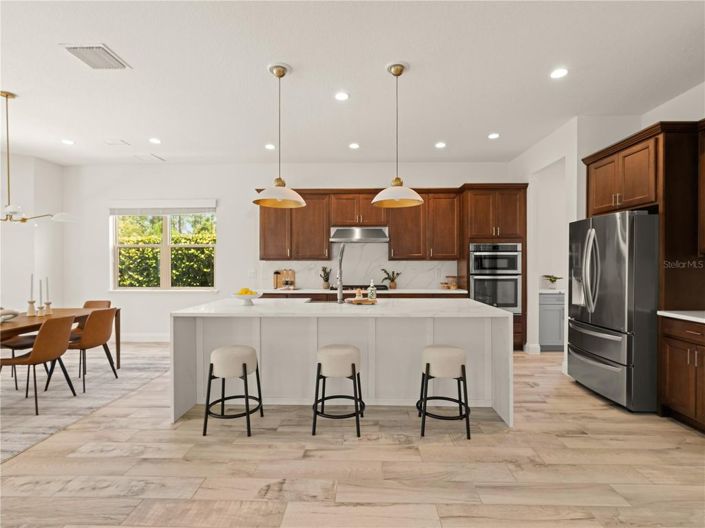 Image No.16-5 Bed House for sale