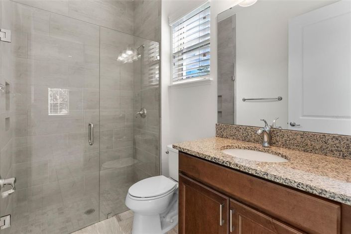 Image No.24-5 Bed House for sale