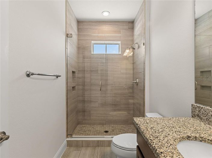 Image No.40-5 Bed House for sale