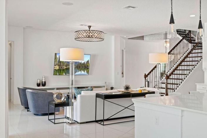 Image No.16-6 Bed House for sale