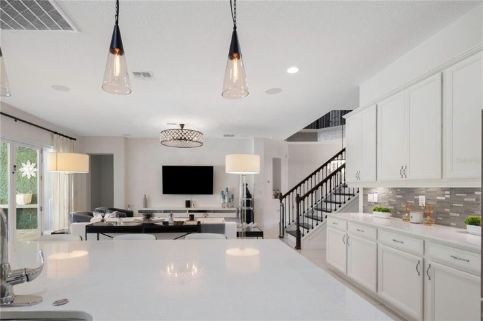 Image No.22-6 Bed House for sale